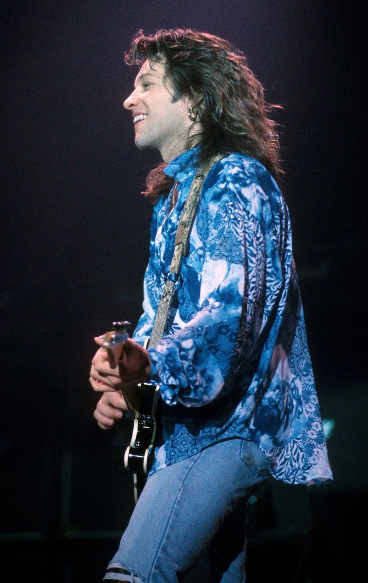 B4DMEDlCINE's tweet image. #BonJovi #JonBonJovi