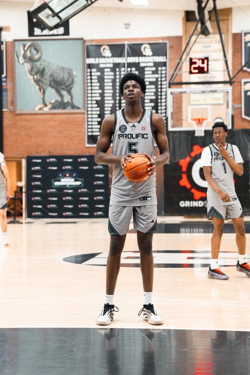 We will always be rooting for Obinna. We spent 2 amazing years in Napa together. Obi is special!! He truly cared about the program &amp; for that I will always be grateful. ❤️<a href="/ObinnaEkezieJr/">Obi</a>