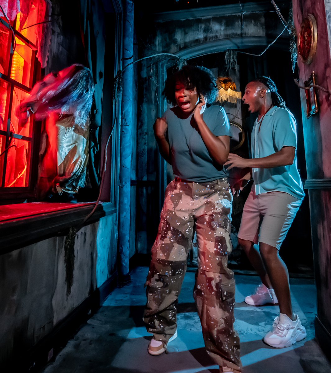 howloscream's tweet photo. Our Sinister Sale is still lurking, so there's still time to save up to 70% on tickets!

Visit the 🔗 to learn more! https://t.co/IQ4A30JvZg https://t.co/HnNTAh2A0k