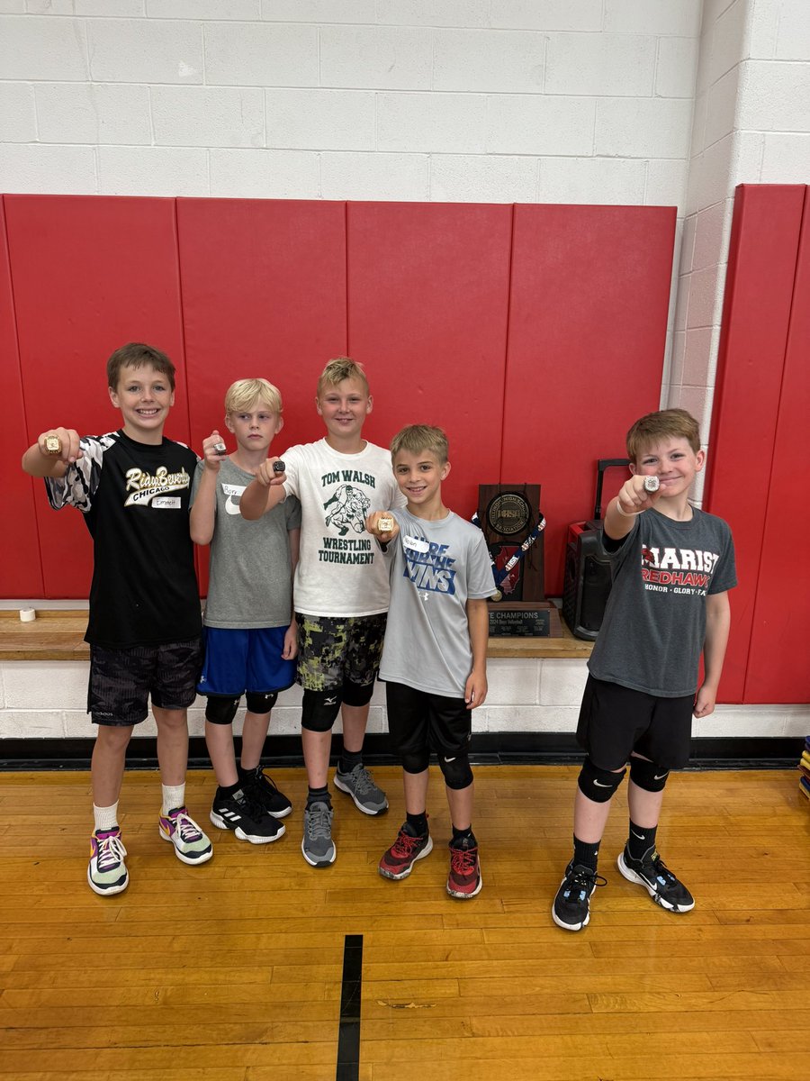 RedHawkVB's tweet photo. Contest winners and T Shirt Time at #ProgramCamp ππ #RingSZNPart6 https://t.co/b19wI8aQip