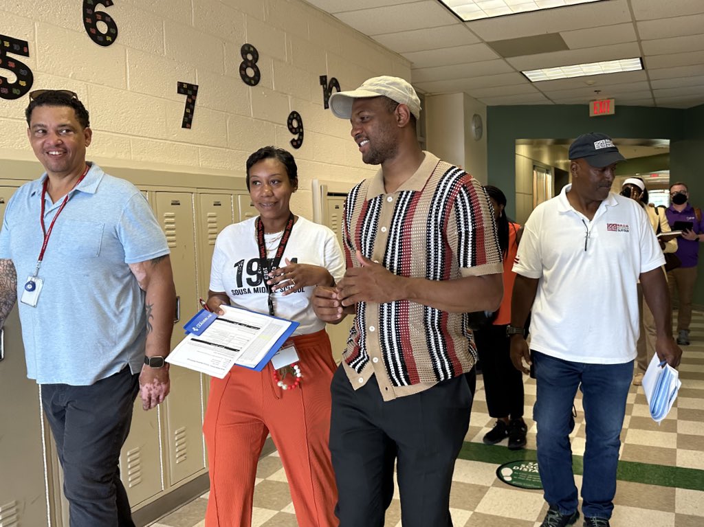 CMWendellFelder's tweet image. Today, I joined DCPS and DGS for a school readiness walkthrough at Sousa Middle School to ensure our schools are prepared for the upcoming academic year.
Our students and educators in Ward 7 deserve the best, and I’ll continue fighting for the investments our youth deserve!