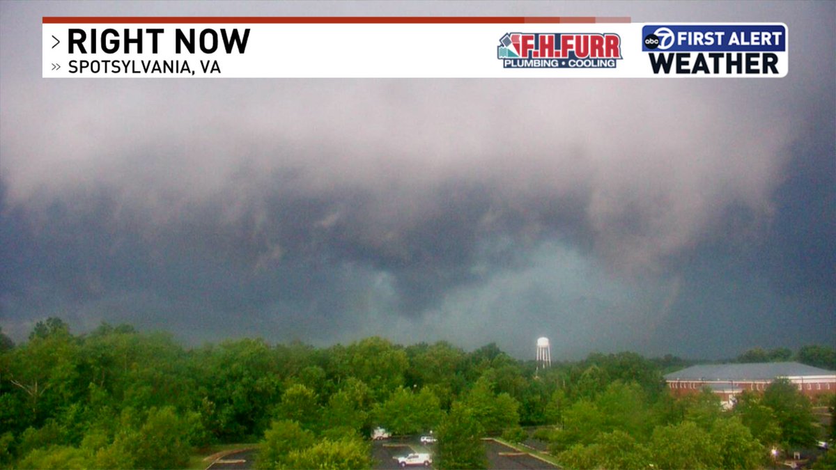 jordanevanswx's tweet image. Severe storms on approach to Spotsylvania with wind gusts up to 60 mph. Heavy rain and lightning incoming, too. Seek shelter indoors until the storm passes. #vawx