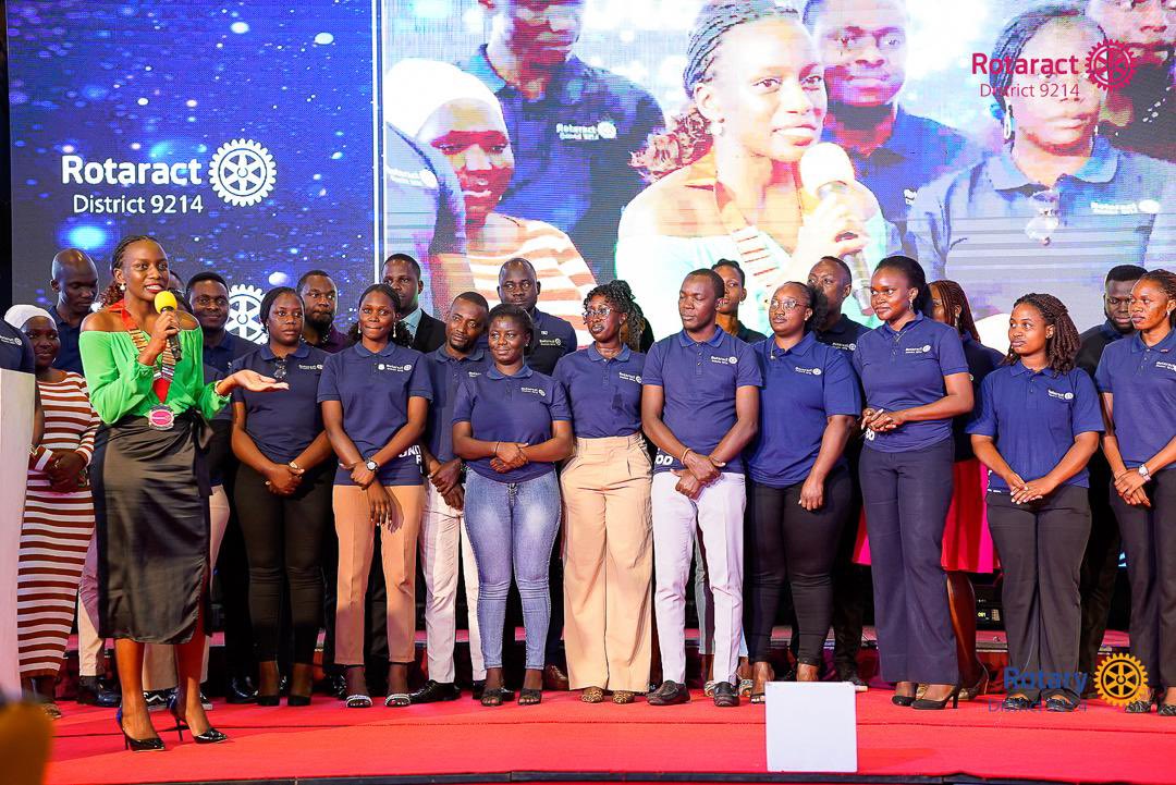 RAC_SautiNzuri's tweet image. Today our club joined other Rotaract clubs from @rotaryd9214 to launch the new Rotary new year 25/26 led by our amazing DRR @MsLebykm. Let us unite in good, one act at a time.