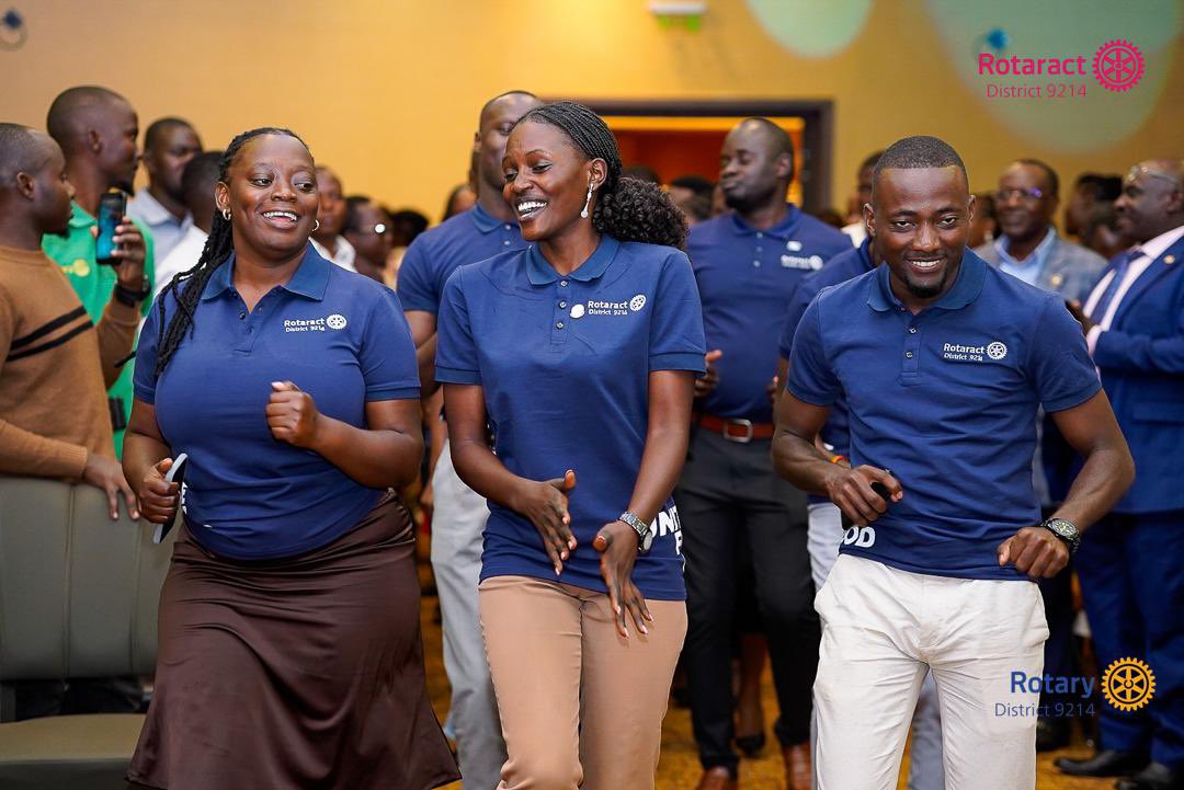 RAC_SautiNzuri's tweet image. Today our club joined other Rotaract clubs from @rotaryd9214 to launch the new Rotary new year 25/26 led by our amazing DRR @MsLebykm. Let us unite in good, one act at a time.
