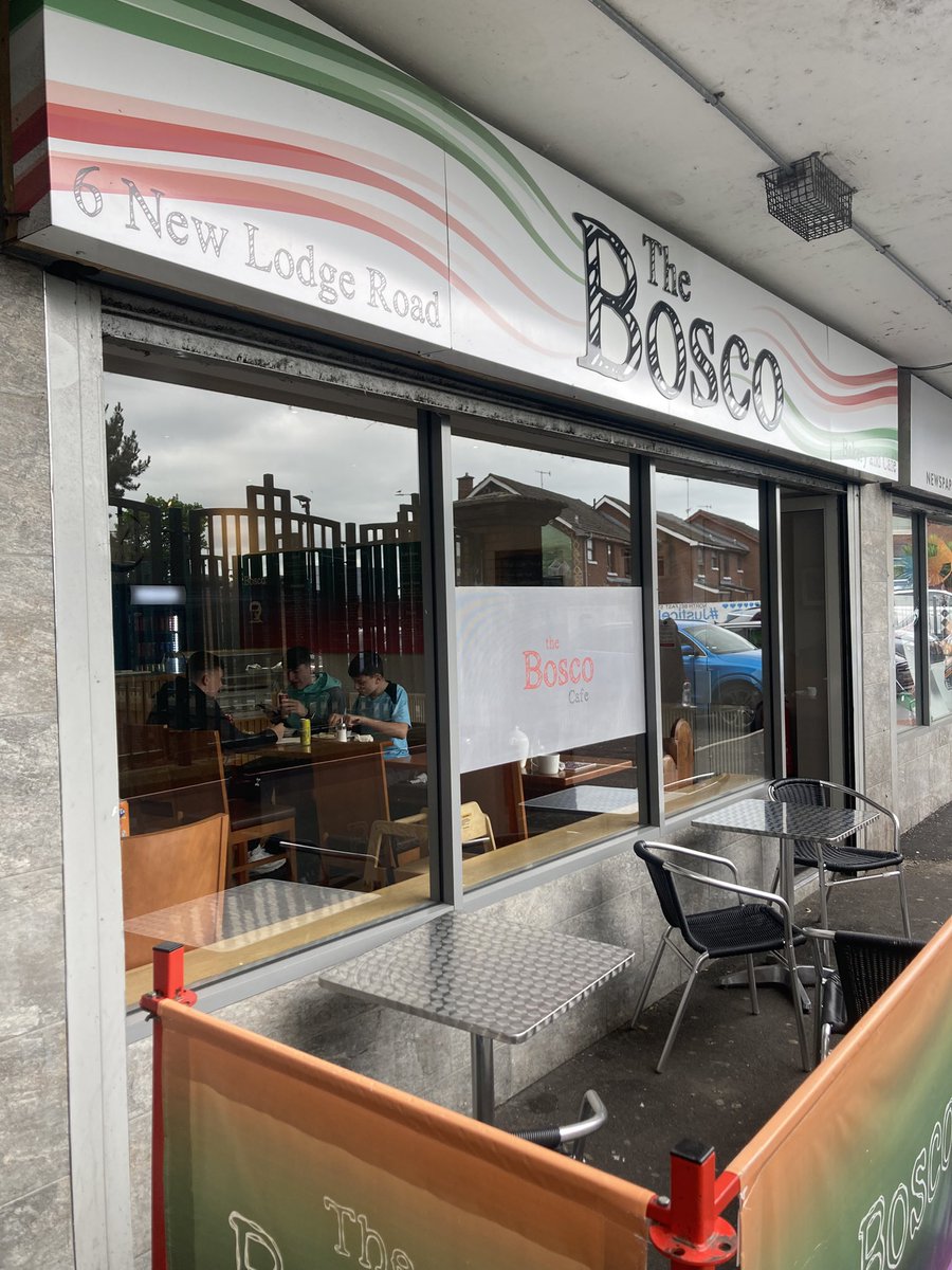 artilleryyc's tweet image. Four young people started their paid work experience programme today in our social enterprise Cafe. Fourteen young workers will take part throughout July and August learning to bake and cook, handle payments and deal with customers…youth work done differently…