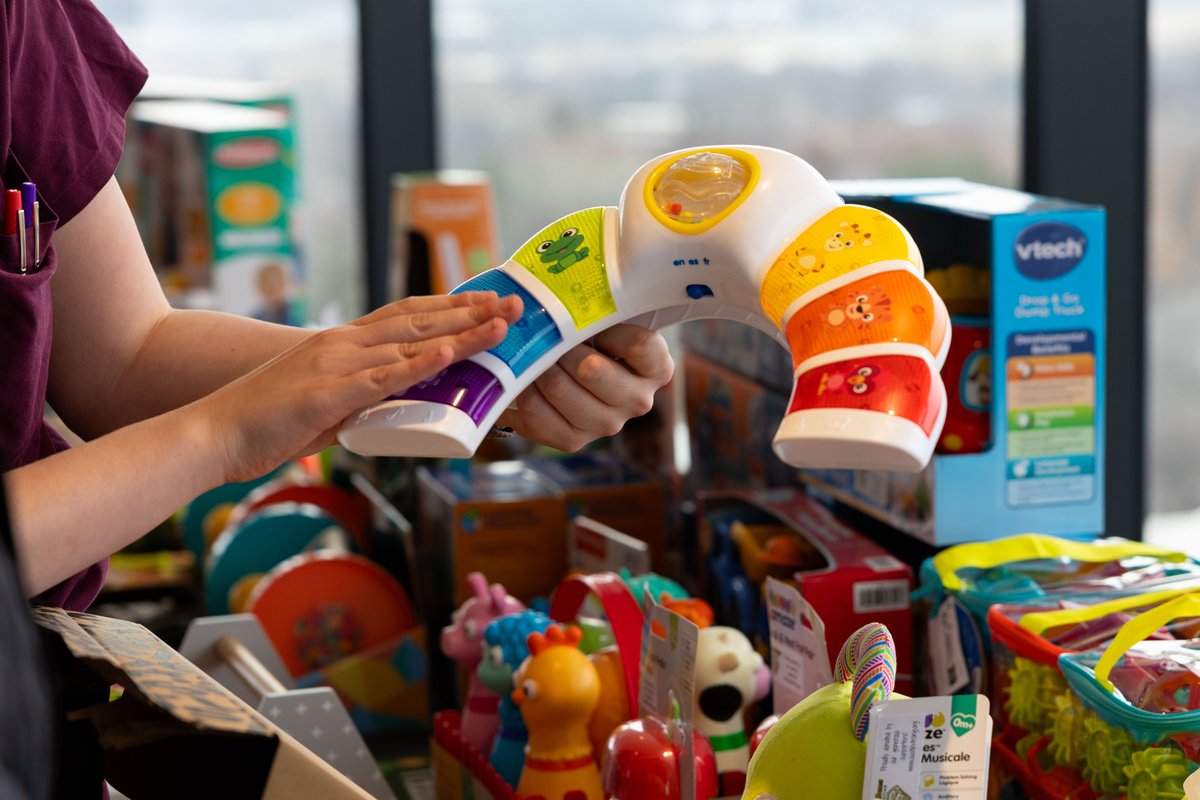 UIchildrens's tweet image. Prime Day is the perfect time to support our pediatric patients and families through our Amazon Wish List! Help us bring joy to kids in the hospital—now and all year long. Give here: amazon.pulse.ly/wgrsvnaaru