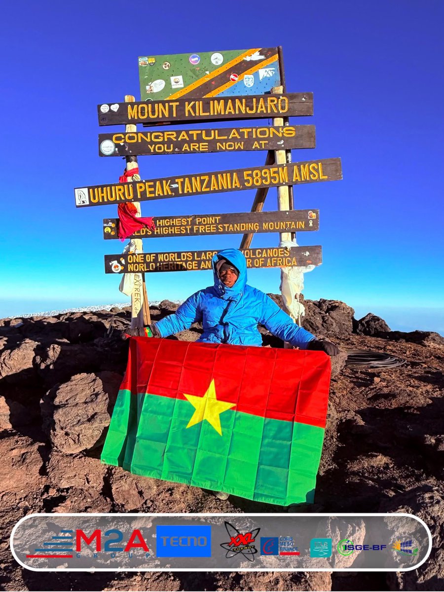 Le motard a relevé son propre défi et il rend fier tout un pays. C’est le softpower. Le #Burkina_Faso sur le plus haut sommet d’Afrique. Suis heureux !