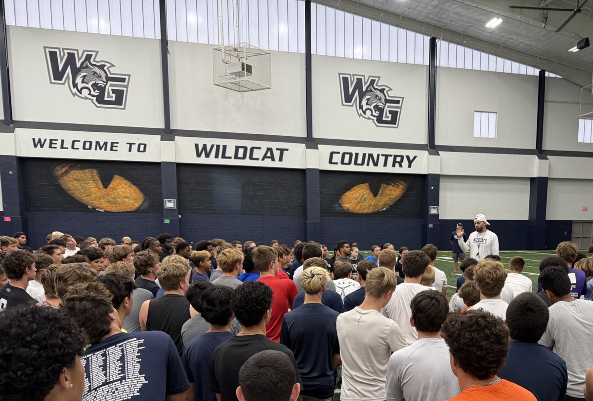 Walnut Grove Football (@wghsfootball) on Twitter photo “When you reach the darkest moments in your life and you ask yourself, who am I bringing with me? Your brother's response will be a resounding
‘Here I am, send me’.” -<a href="/coachtrmoore/">Travis Moore</a>
#DarkAlleyDefense “When you reach the darkest moments in your life and you ask yourself, who am I bringing with me? Your brother's response will be a resounding
‘Here I am, send me’.” -<a href="/coachtrmoore/">Travis Moore</a>
#DarkAlleyDefense