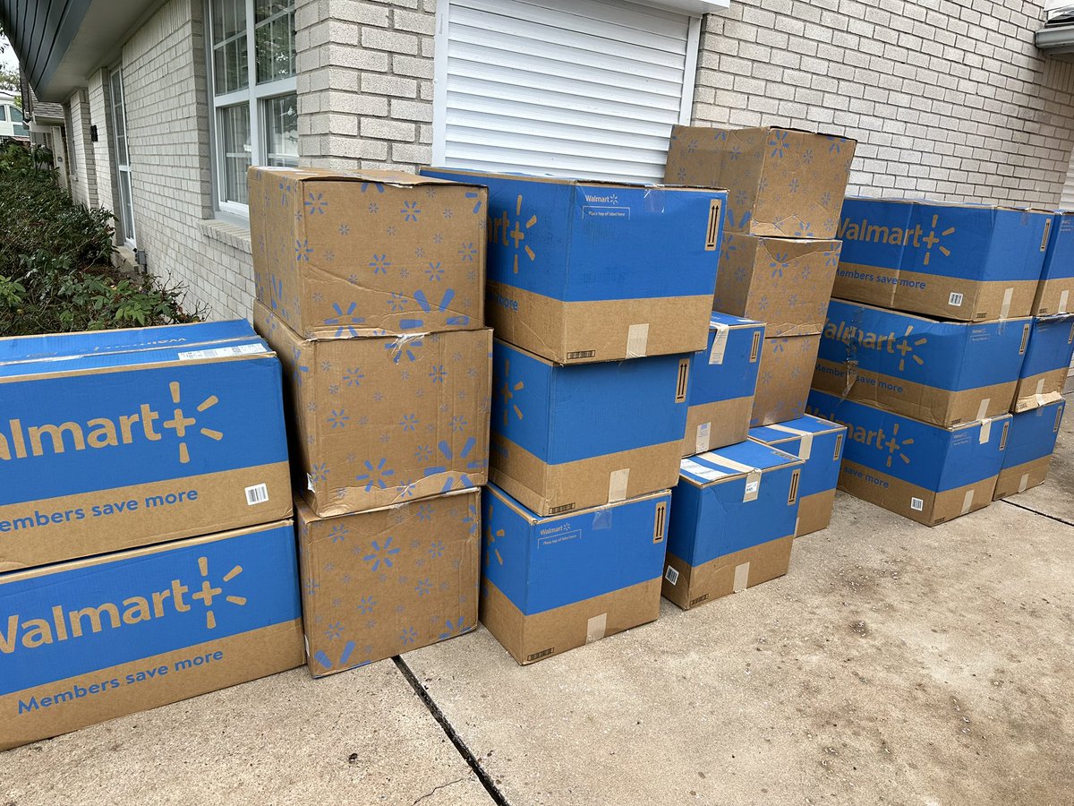 Been lacking recently since I am moving to Dallas but first round of orders are in!

Also waiting on a few pallets to do a giant fba shipment. 

Will post updates later July, no action so far this month with check-ins haha