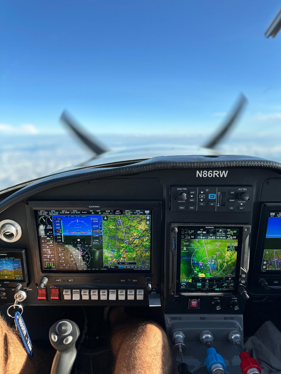 Ready for Oshkosh? There’s simply no other aviation learning atmosphere like it. 

🧵 Scan our topics below and plan to be part of our seminar experience (1/3)

<a href="/EAA/">EAA</a> | #OSH25

📸: #GarminAmbassador Henry Lawrence