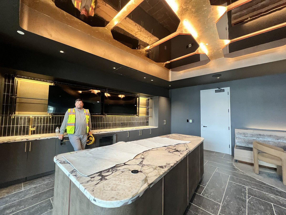 Almost ready…

It’s been a month since I last toured the <a href="/CincyTennis/">Cincinnati Open</a> renovation. It’s amazing and you’re going to love it! The new court (in the pics) is my favorite and the new suites and finishes are 💯