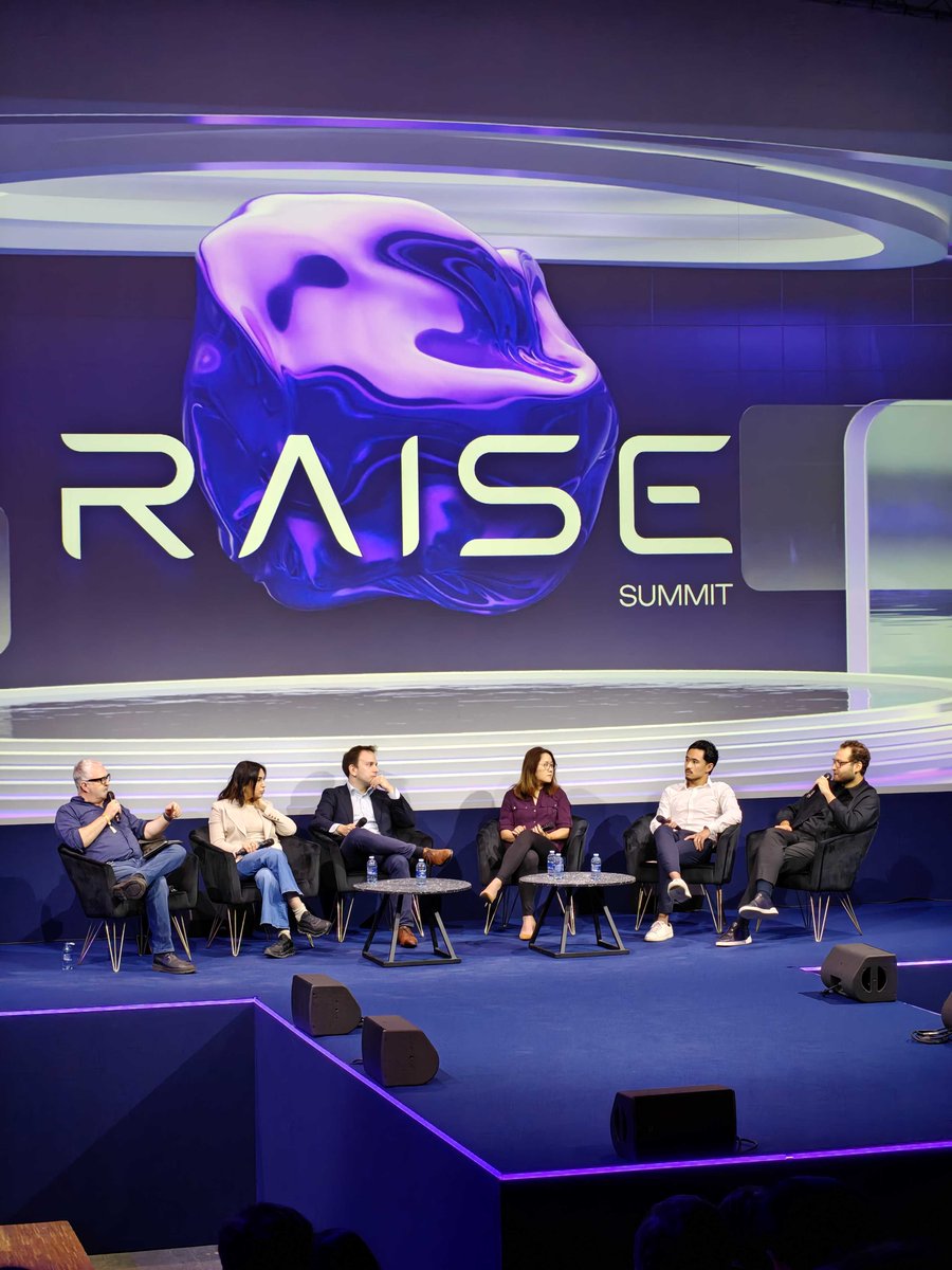 origlobalcloud's tweet image. Our CEO @Mahdiy joined a powerhouse panel of AI leaders from @polyaivoice , @FireworksAI_HQ, @Get_Writer and @cresta at the @RaiseSummit for an insightful discussion on how enterprises can thrive in the era of AI. Thank you to everyone who attended!