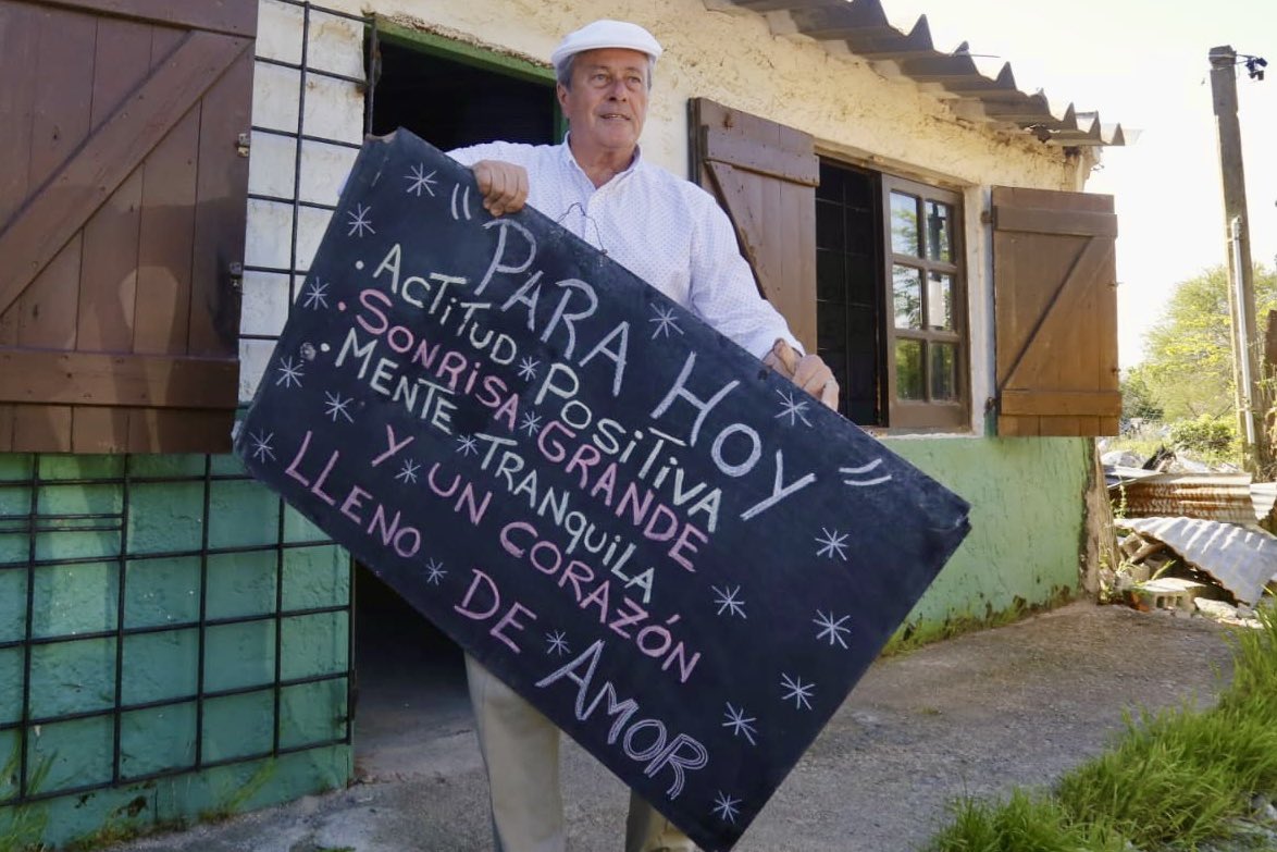 Santi_Ferrer's tweet photo. Último día de gobierno de un gigante https://t.co/8btqfQQZby