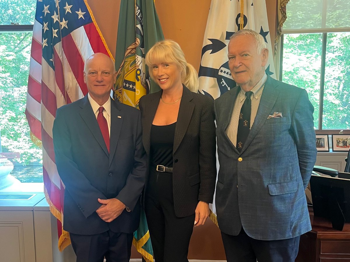 It was a pleasure to meet with the Treasurer of the United States, Brandon Beach, in Washington today.