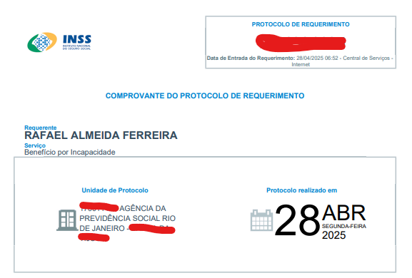 Mitchdapesada's tweet photo. Eu quase nunca posto nada pessoal aqui. Minha página é voltada pro humor. Mas hoje, sinceramente, eu preciso de ajuda.

Sou estudante do EJA, portador de uma cardiopatia grave, morador de comunidade e ganho a vida honestamente como repositor de supermercado. Em abril, tive uma apendicite que me impediu de trabalhar por 2 meses.

Fiz meu pedido de benefício no INSS no dia 28/04, poucos dias após sair da cirurgia. A análise demorou mais de 20 dias pra ser concluída. Quando finalmente marcaram a perícia, foi pro dia 07/07.

Mas por causa do ponto facultativo decretado pelo prefeito Eduardo Paes por conta do feriado do BRICS, minha perícia foi cancelada e remarcada só pra 21/08.

Isso é cruel. Eu não desisti da perícia. Eu fui impedido de comparecer. E agora tô sendo forçado a esperar mais de 1 mês, sem receber, sem conseguir me manter — e o pior: **já estou apto para voltar ao trabalho, mas não posso, porque o sistema me prende**.

Minha mãe é aposentada e está com parte do salário comprometido em empréstimos que pegou pra gente conseguir sobreviver até aqui. Tá pesado. Eu tô tentando de tudo.

Eu quero trabalhar. Eu não quero depender de ninguém. Só peço justiça, só quero viver com dignidade.

@eduardopaes @INSS_oficial  @LulaOficial @govbr @GovRJ 
por favor, olhem pra isso.

Compartilhem, por favor. Eu realmente preciso de ajuda. 🙏