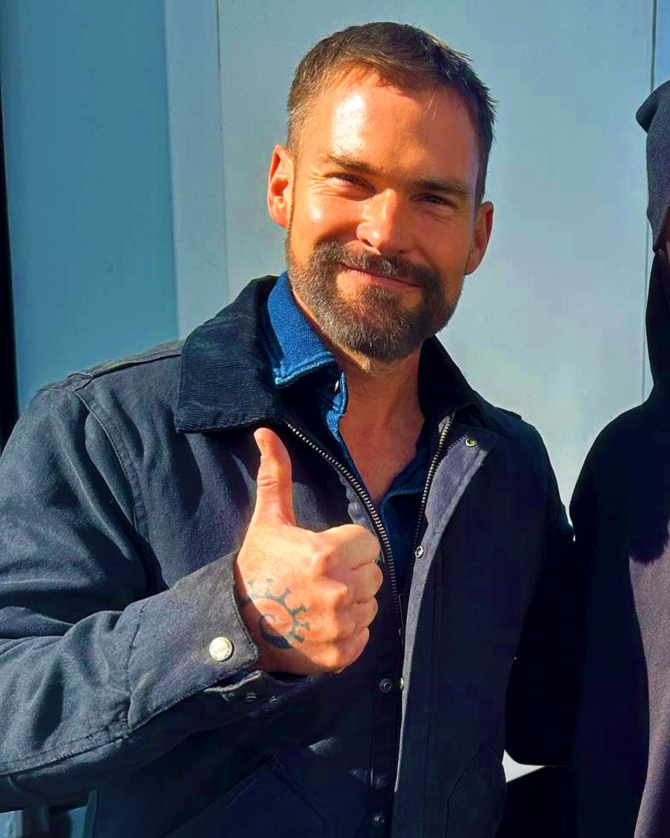 TheDirect's tweet image. EXCLUSIVE: First-time director Michael Diliberti on working with Seann William Scott in his upcoming BAD MAN movie:
"The big thing for me was getting to work with the actors I wanted... Obviously, I've been a fan of Seann since I was a kid..." Full quote: thedirect.com/article/first-…
