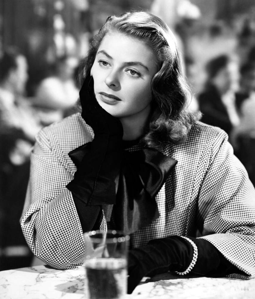 escapeswitch's tweet image. ingrid bergman in designs by edith head for &apos;notorious&apos;