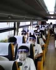 Shigerious's tweet photo. これは修学旅行であって、囚人護送車ではありません。 https://t.co/cUVcUGsGik