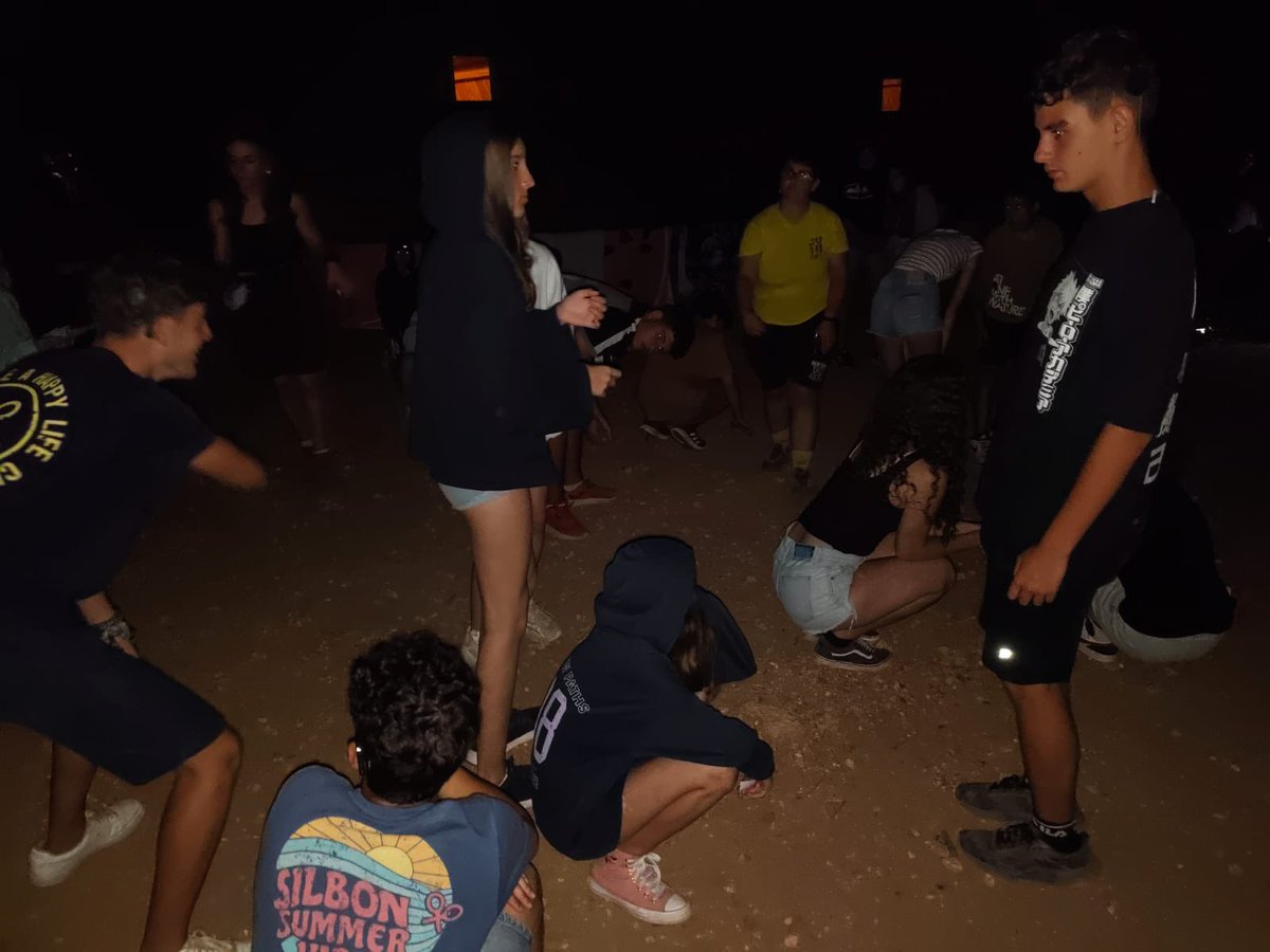 Y ahora a terminar la noche con juegos nocturnos 👻🌒