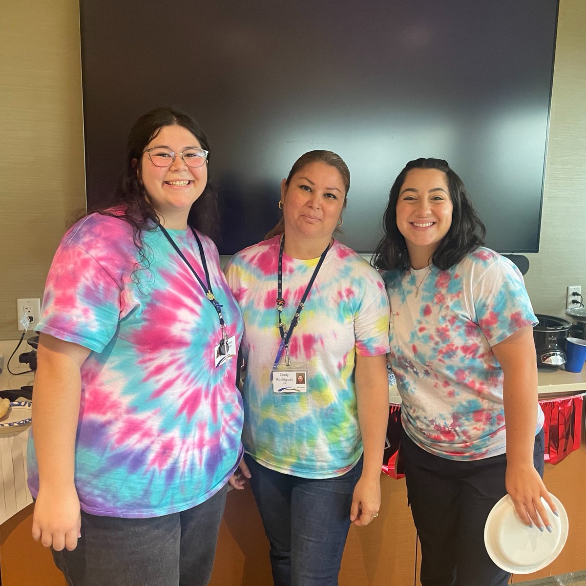 CNS staff and patients at the Houston clinic came together for a vibrant tie-dye event, fostering creativity, connection, and community to celebrate summer!

How have you been spending your summer? Comment below!

#NeuroSkills #PatientExperience #BrainInjury #Therapy #Summer