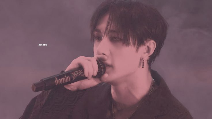 🔞Como antes 🎤 ┇  #Chanmin MINI au

"Como antes, baby, vamos a hacerlo como antes, como cuando no era cantante."

Una relación rota por la fama no puede arreglarse solo con un reencuentro sexual… ¿o sí?