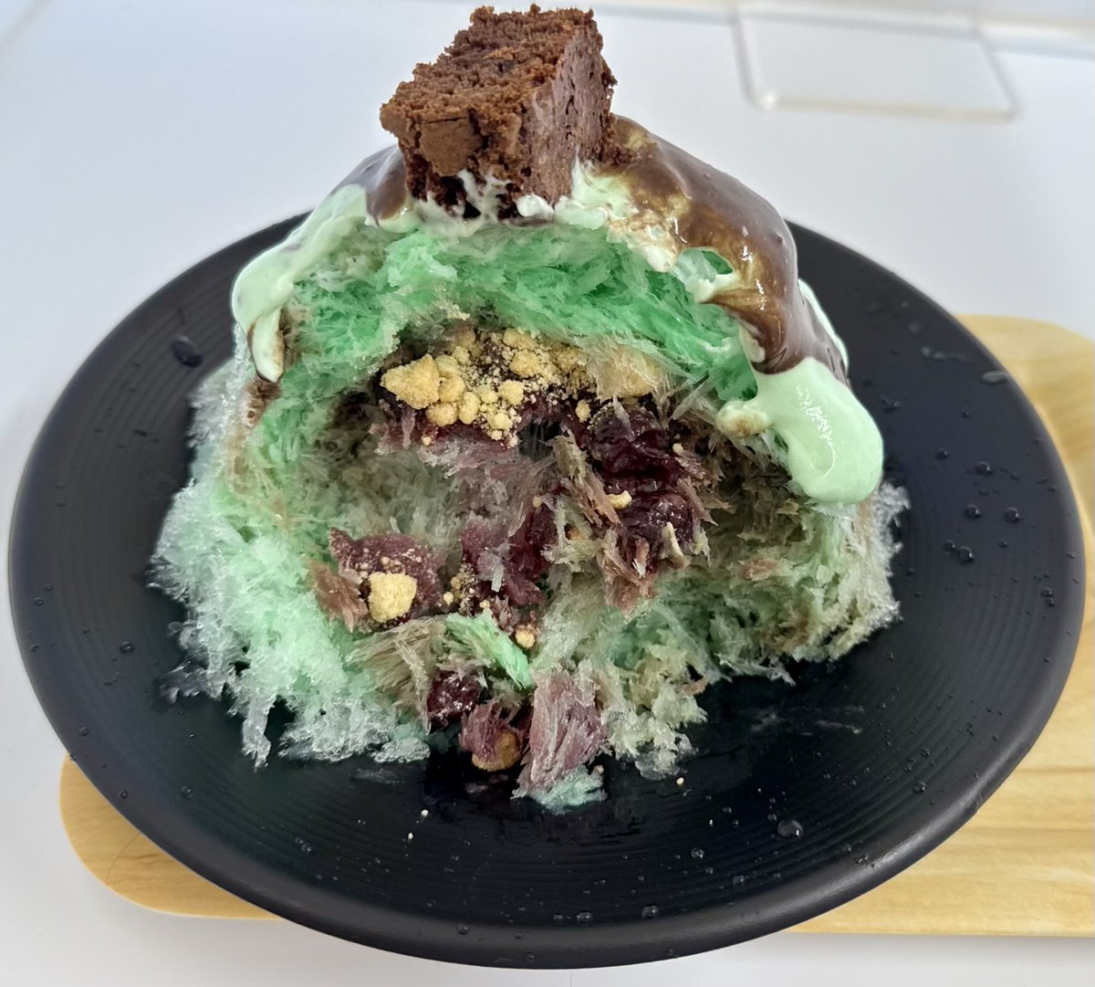 kakigorar's tweet image. 【nice&amp;amp;warm（東武百貨店 池袋店 東武夏のかき氷）】
@東京-池袋駅から直結

チョコミント
