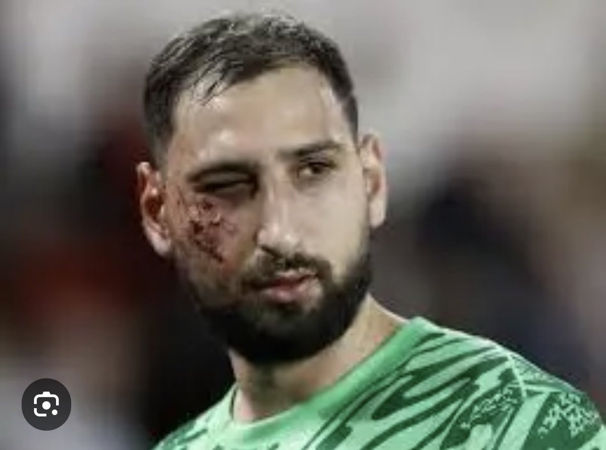 Aldito11's tweet image. Dai Gigio, fai qualche miracolo in finale contro il #Chelsea . È dal 2006 con #Cannavaro che il pallone d’oro non torna in Italia. #Dembélé è in vantaggio, ma tu puoi farcela. #Donnarumma