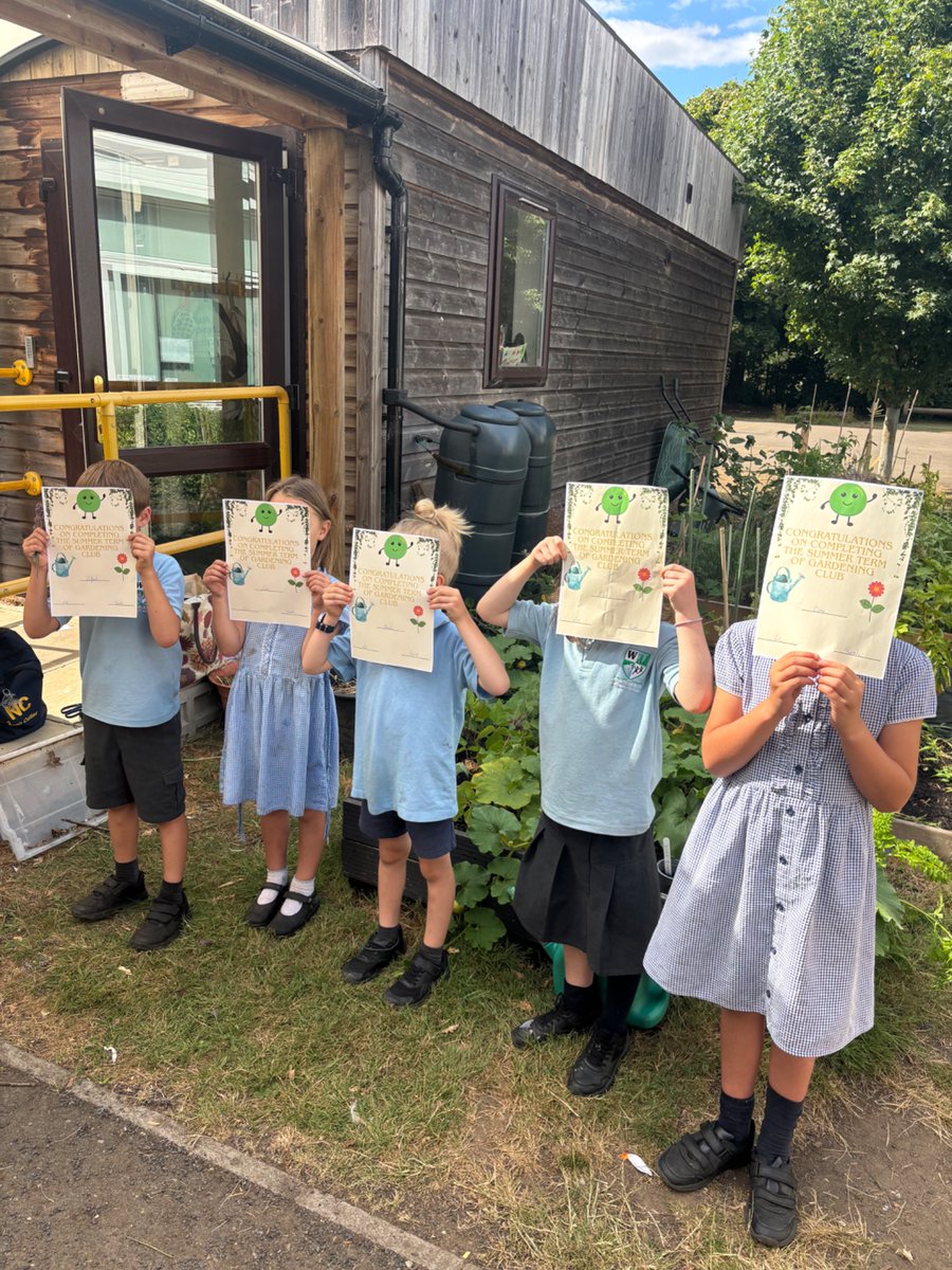 These little gardeners finished gardening club this week! Thank you to the parents and families who help run this club.  #wpsgardening