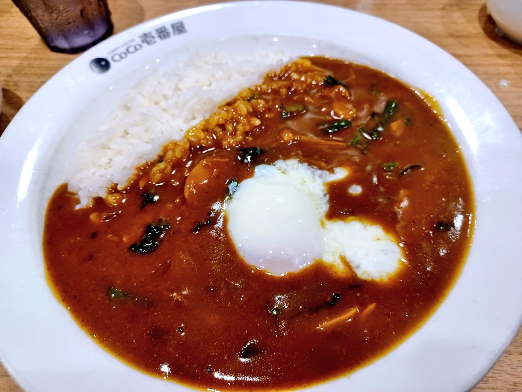 naohiko016's tweet image. おはよう🙋ございます
まだ関東甲信越から東は梅雨明けしてなかったんだとビックリしてしまった😲梅雨前線が復活するようで暑さは少し和らぐようですが大雨に注意ですね
昨日ランチはCoCo壱番屋のカレー🍛温玉トッピングでした😋👍
今日は都内屋内施設で撮影📷️です
本日もよろしくお願いいたします🙇♂️