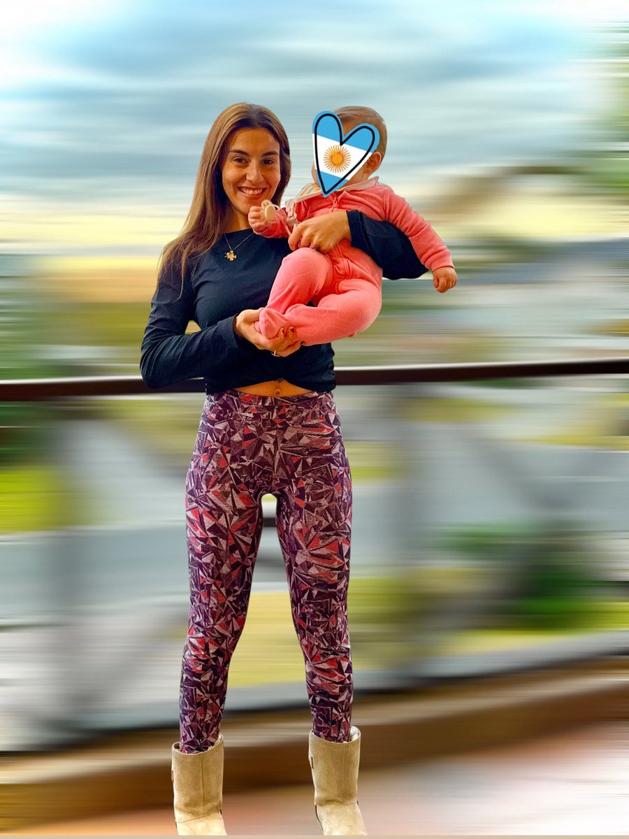 En el día de la Independencia no puedo estar más orgullosa y feliz de haber elegido quedarme en mi país, luchar por mi país, y haber decidido que mi hija sea argentina. Amo a mi patria, amo a mi Nación. Que la alegría de ser argentinos invada siempre nuestros corazones!! 🩵🤍🩵