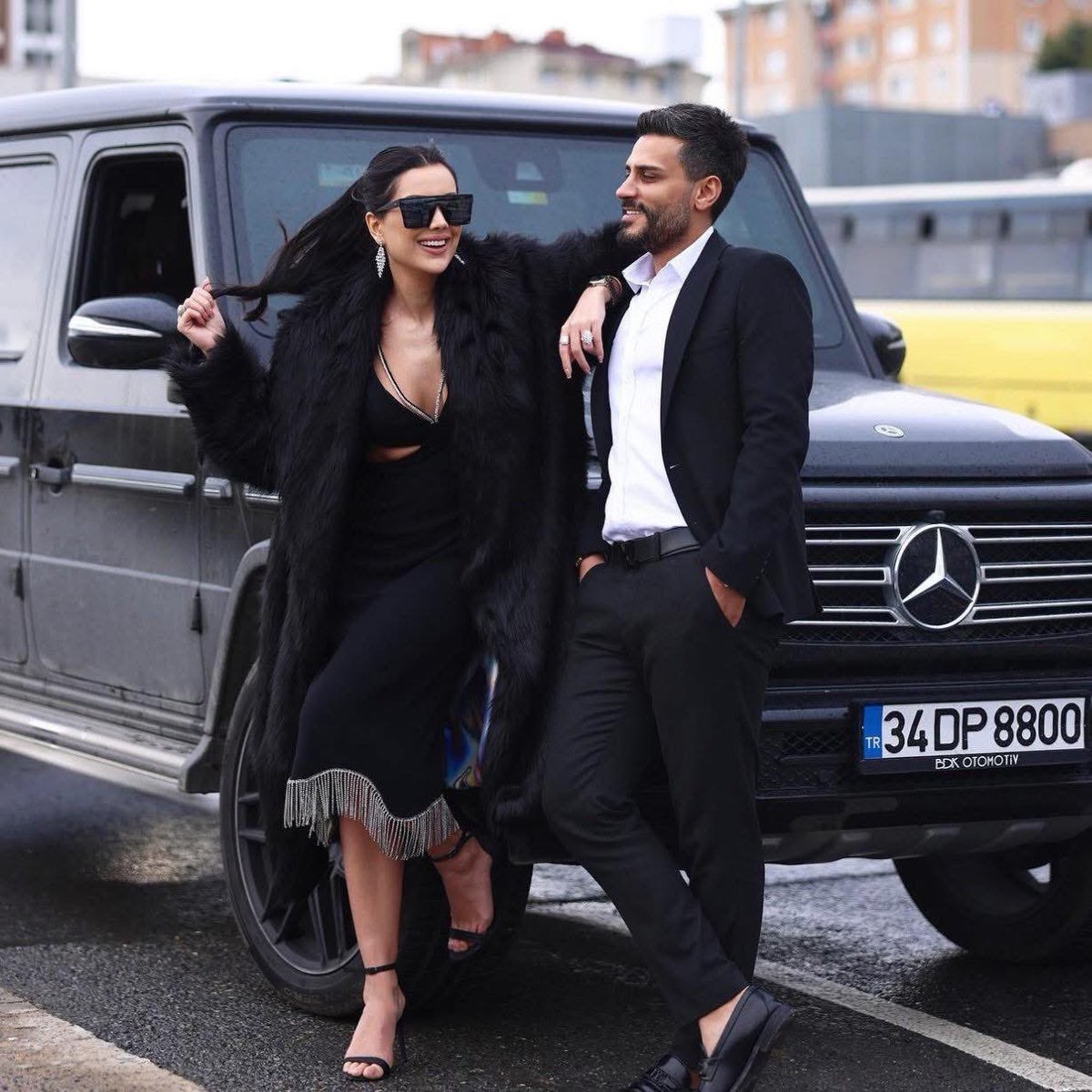 SON DAKİKA | Dilan ve Engin Polat'a ait şirketler üzerindeki kayyum kaldırıldı.