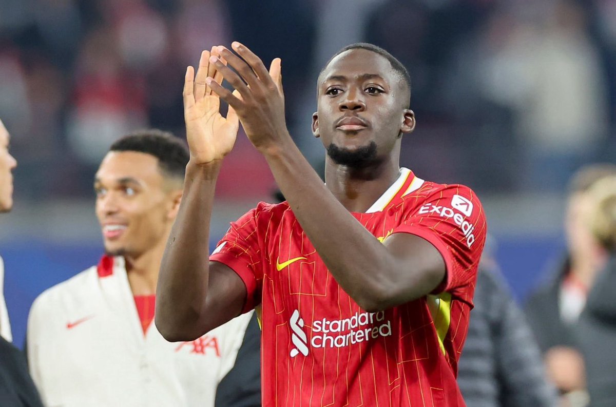 كوناتي بنسبة 90% مدريديستا وبعد اداء روديغير واسينسيو الكارثي بالبطولة عدم الذهاب الى التعاقد معه غباء راح يكون من بيريز والله ليفربول ما بده يخسره مجانًا لو بتقدم 60 مليون او اكثر مو خسارة فيه والله مدافع عظيم وتصرف اسينسيو اعارة لـ اوساسونا او قادش والابا بيع و روديغير دكة