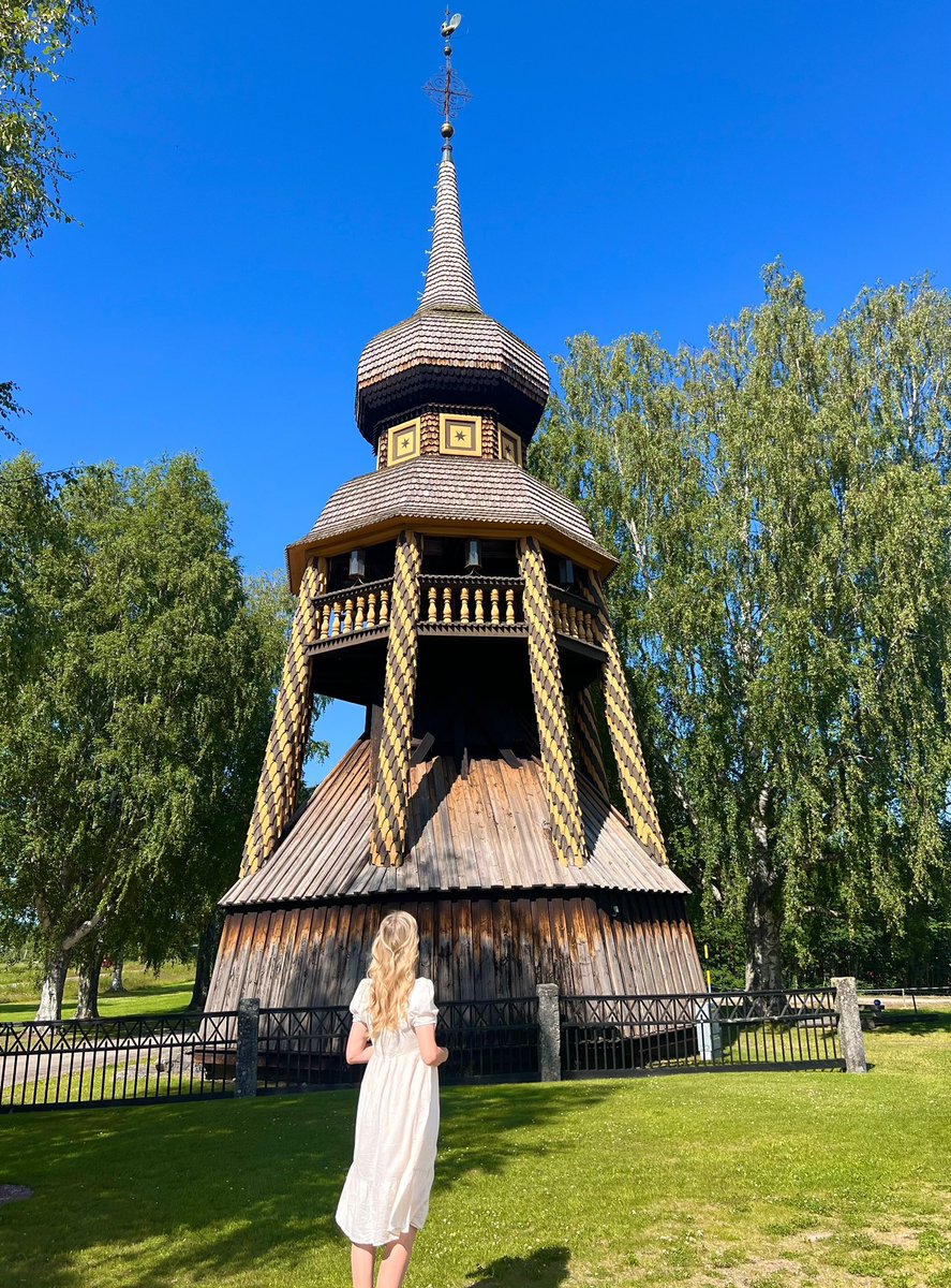 EvelinaHahne's tweet image. Today I visited the church where several of my ancestors worked as churchwardens in the 18th and 19th centuries. I even found the grave of my great-grandmother’s great-grandfather’s brother’s grandson.
I'm grateful Swedes keep meticulous records, otherwise I'd never have known🇸🇪