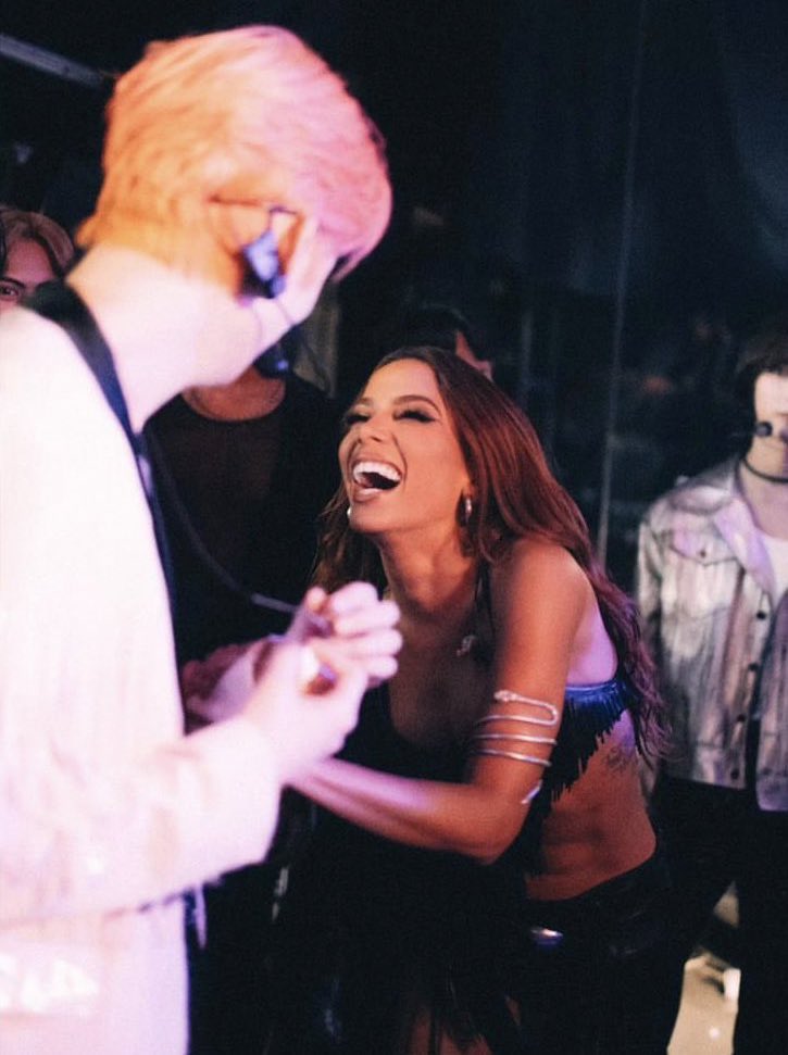 "se ele é tão engraçado assim ele deveria ter debutado como comediante nessa porra"

YEONJUN FAZENDO MULHERES GOSTOSAS RIREM 
- a thread 🧵