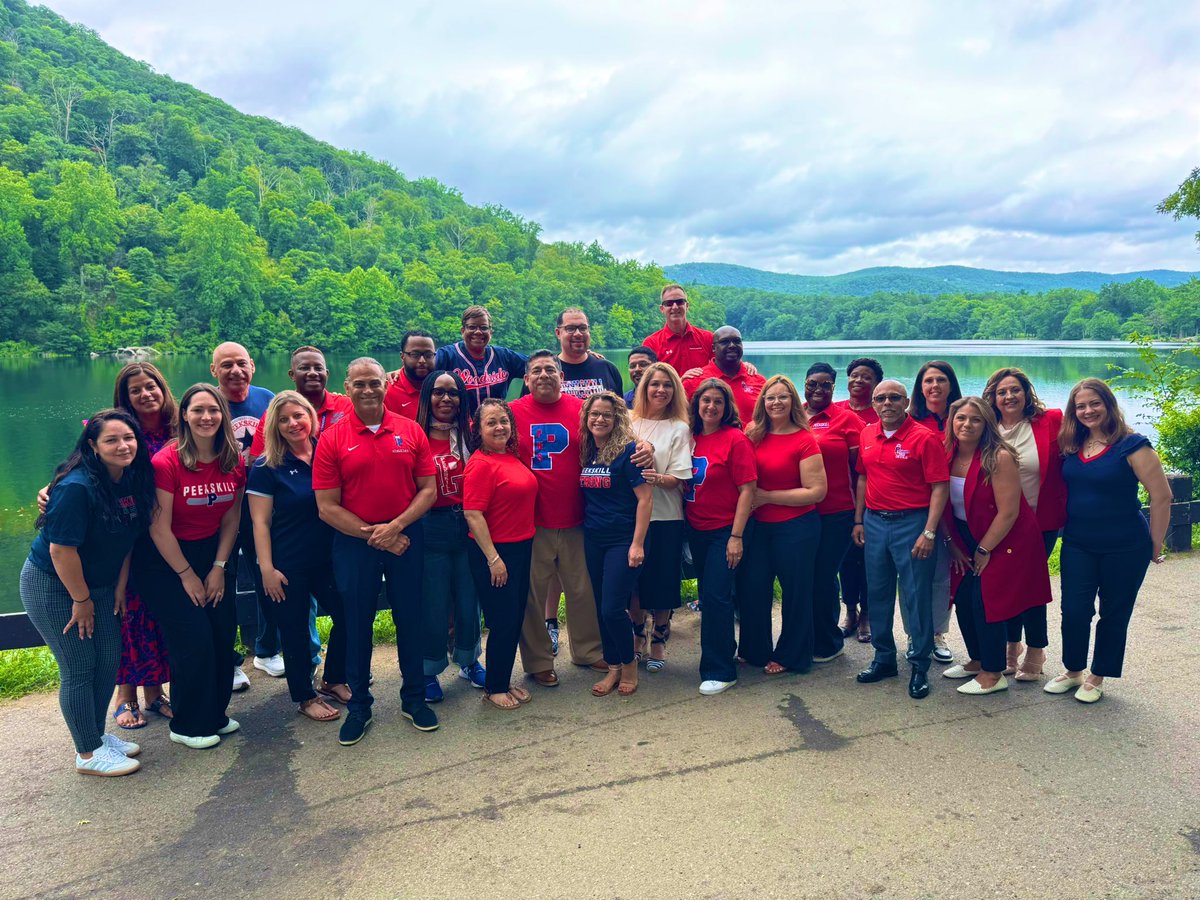 Ellen_Gerace's tweet image. Another great Administrative Summer Retreat filled with data analysis, planning, reflection and collaboration! #KeepingthePromise 💙❤️💙