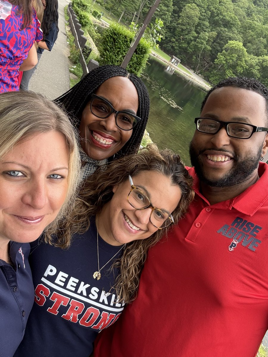 Ellen_Gerace's tweet image. Another great Administrative Summer Retreat filled with data analysis, planning, reflection and collaboration! #KeepingthePromise 💙❤️💙