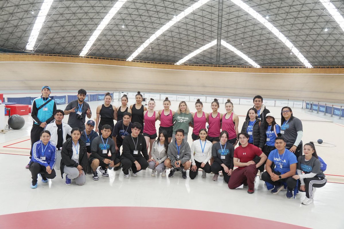 conadeoficial's tweet image. En el #CNAR, estudiantes de la Licenciatura en Cultura Física de la Universidad Contemporánea de las Américas, de Uruapan, Michoacán recorrieron las instalaciones como parte de su formación profesional en el ámbito deportivo.