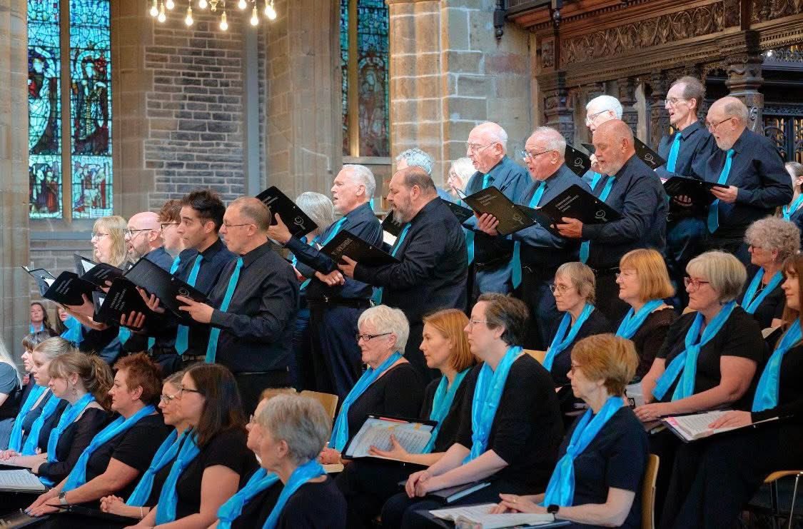 Yorksphilchoir's tweet image. Hope everyone is enjoying the summer break and making the most of the glorious weather!☀️
Here are a few more lovely photos from our ‘A Night at the Opera’ concert day last month.
📸 Photography: Matthew Good