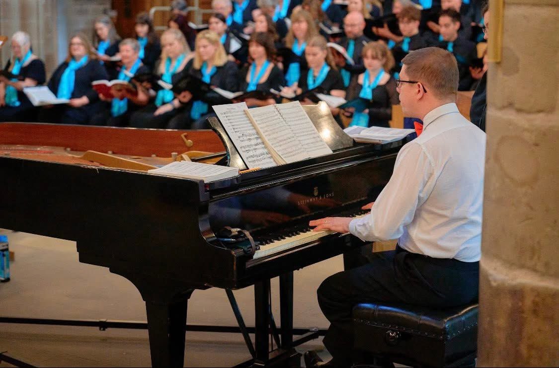 Yorksphilchoir's tweet image. Hope everyone is enjoying the summer break and making the most of the glorious weather!☀️
Here are a few more lovely photos from our ‘A Night at the Opera’ concert day last month.
📸 Photography: Matthew Good
