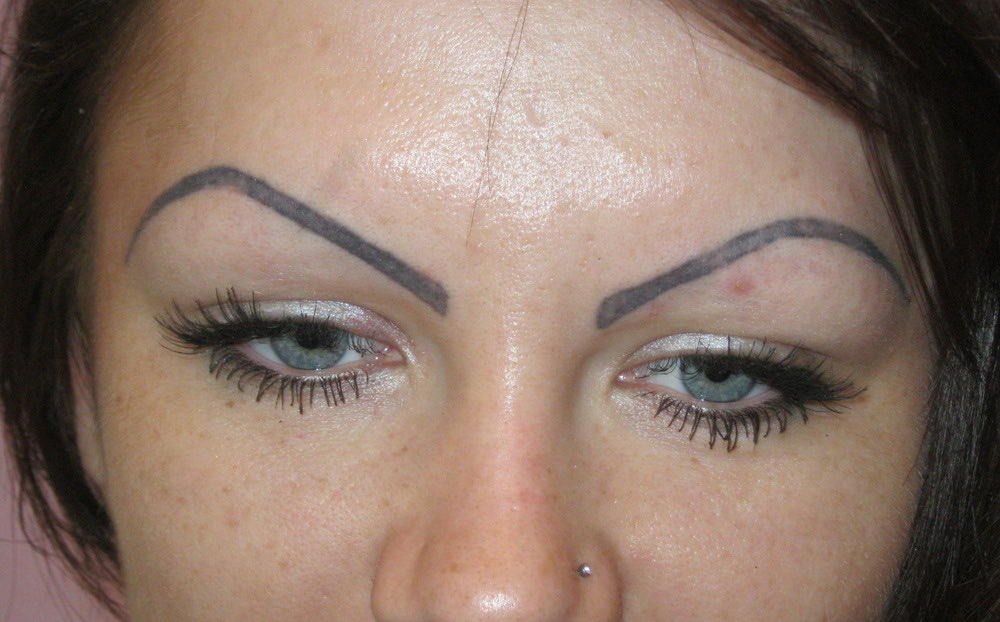 jkleannn's tweet image. every time i see on tiktok this ricardo lana fan i just CANNOT stop looking at his eyebrows and how much they’re giving me unsuccessful slavic eyebrow tattoo😭