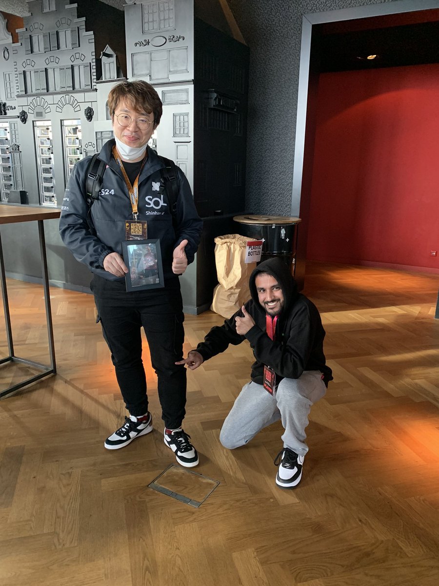 i touched the GOAT <a href="/holyknee/">DRX｜KNEE</a>  Knee twice (VSF 2019 - TWT Finals 2023)