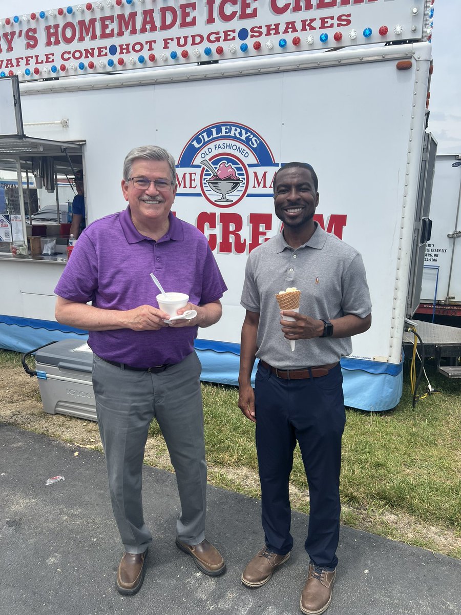 willisb_jr's tweet image. Had a great time at the Montgomery County Fair with County Auditor Karl Keith! Don’t miss out,there’s still time to visit! The Fair runs through Saturday at the Fairgrounds!