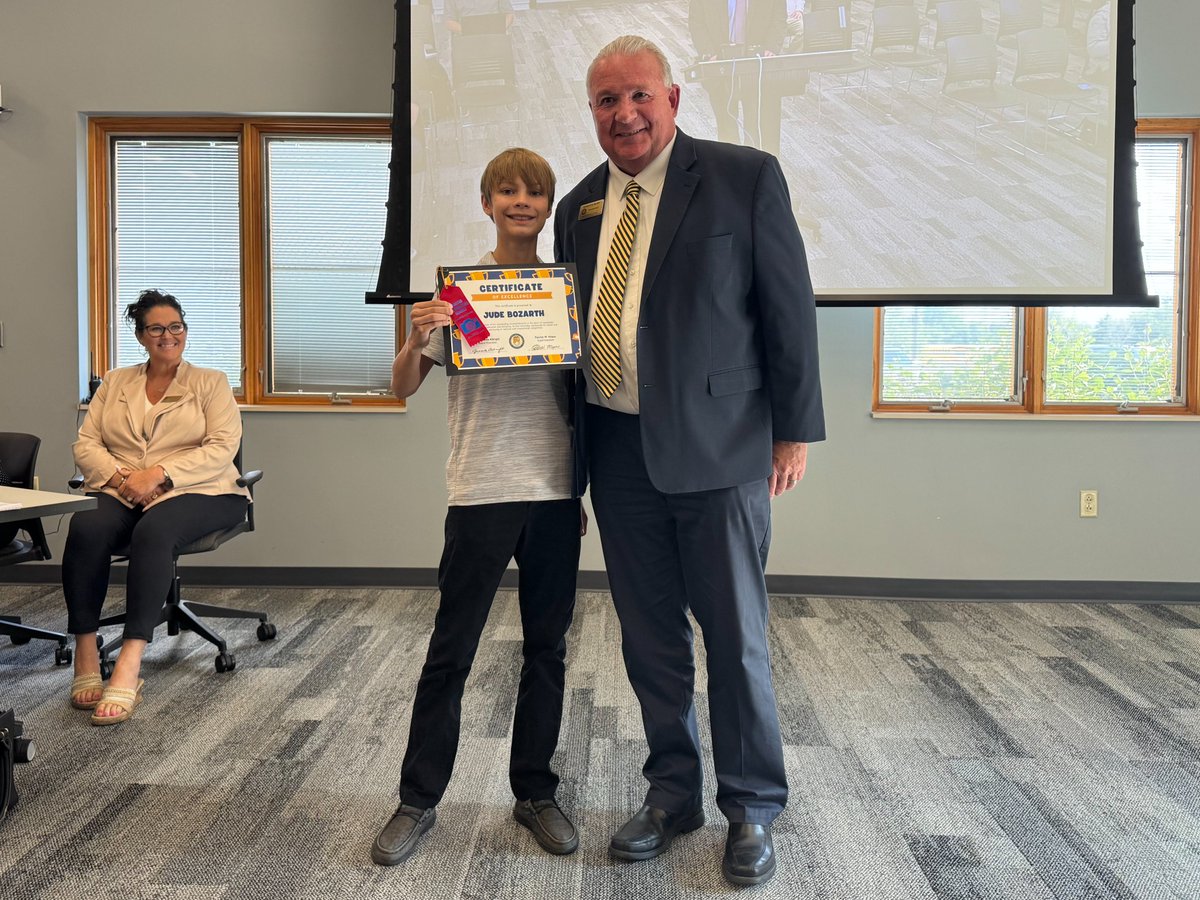 Hamilton Southeastern Schools (@hseschools) on Twitter photo π Student Achievement Spotlight π
Jude Bozarth, a rising 8th grader at <a href="/FJHChargers/">Fishers Junior High</a>, was recognized at tonight's school board meeting for his incredible success in taekwondo β including national titles and international competition.
π₯ Watch his story: youtu.be/im63bpB-EfY π Student Achievement Spotlight π
Jude Bozarth, a rising 8th grader at <a href="/FJHChargers/">Fishers Junior High</a>, was recognized at tonight's school board meeting for his incredible success in taekwondo β including national titles and international competition.
π₯ Watch his story: youtu.be/im63bpB-EfY