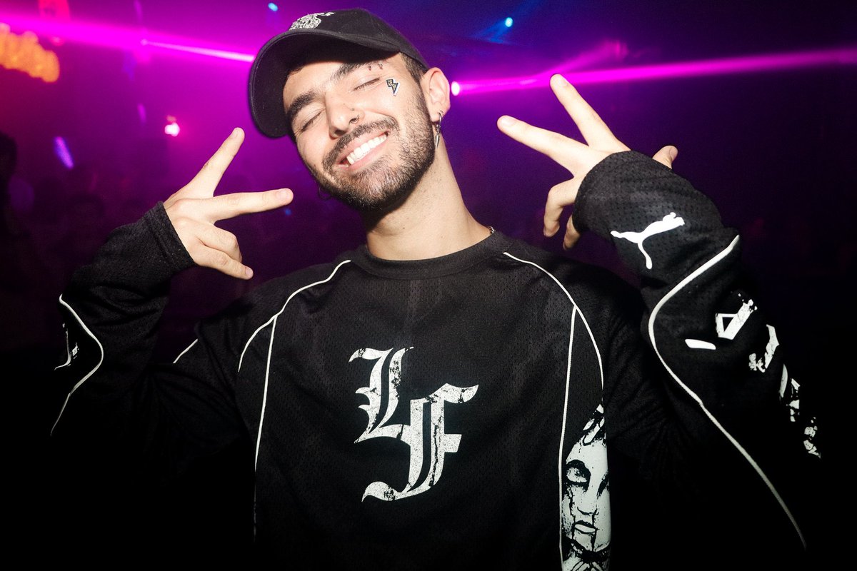 la sonrisota y los ojitos cerrados me lo quiero comer😢
#JoaquinBondoni