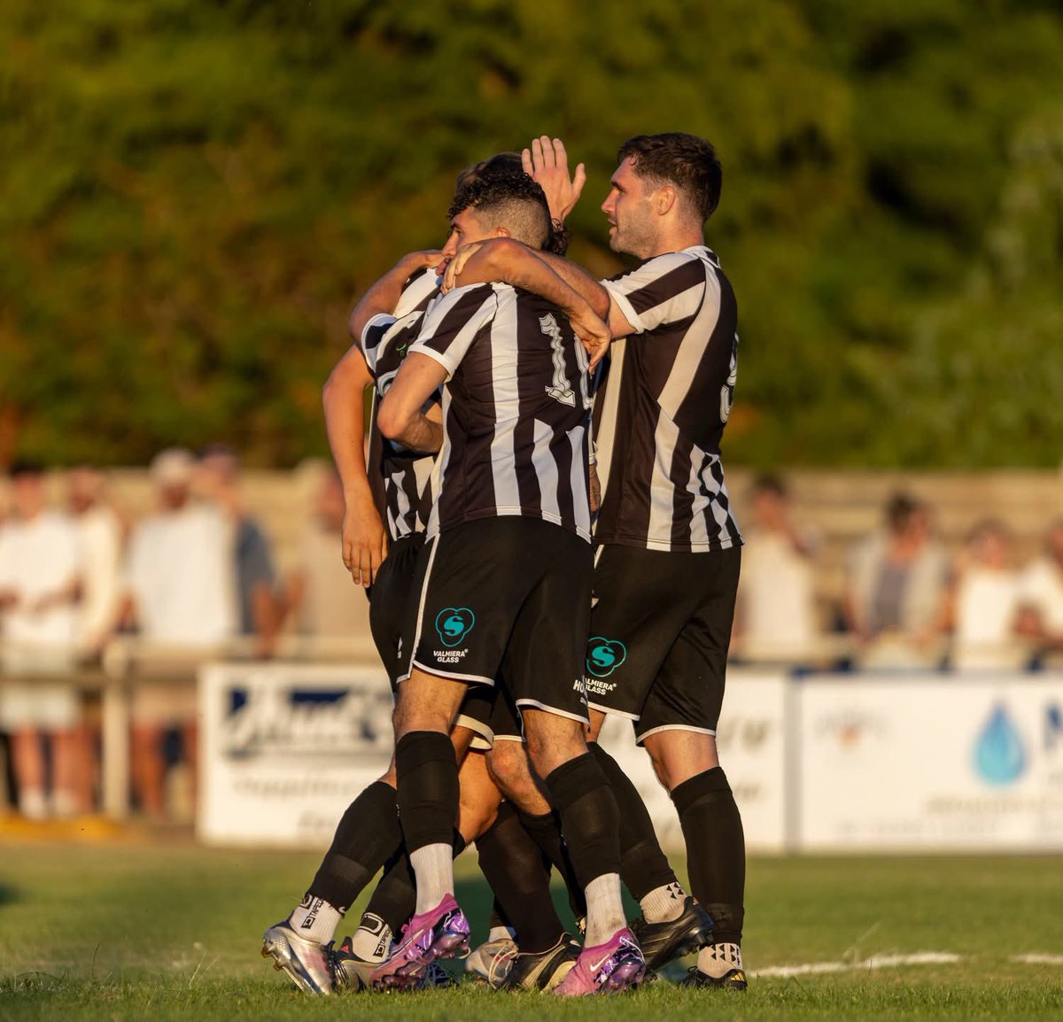 Sherborne Town 1-2 Yeovil Town
Pre Season Friendly at Rayleigh Grove in front of 960 fans 
<a href="/SherborneTownFC/">Sherborne Town FC</a> <a href="/YTFC/">Yeovil Town FC</a> <a href="/swsportsnews/">South West Sports News</a>