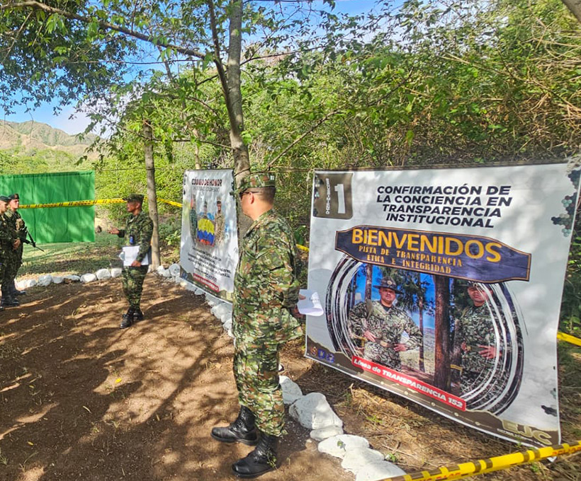 Ejercito_Div1's tweet image. Conoce en la edición 78 de la #RevistaEnPrimeraLínea los requerimientos de la Pista de Transparencia, Ética e Integridad del @COL_EJERCITO.
#DaleClic >> acortar.link/mbZid7
#IntegridadYTransparencia