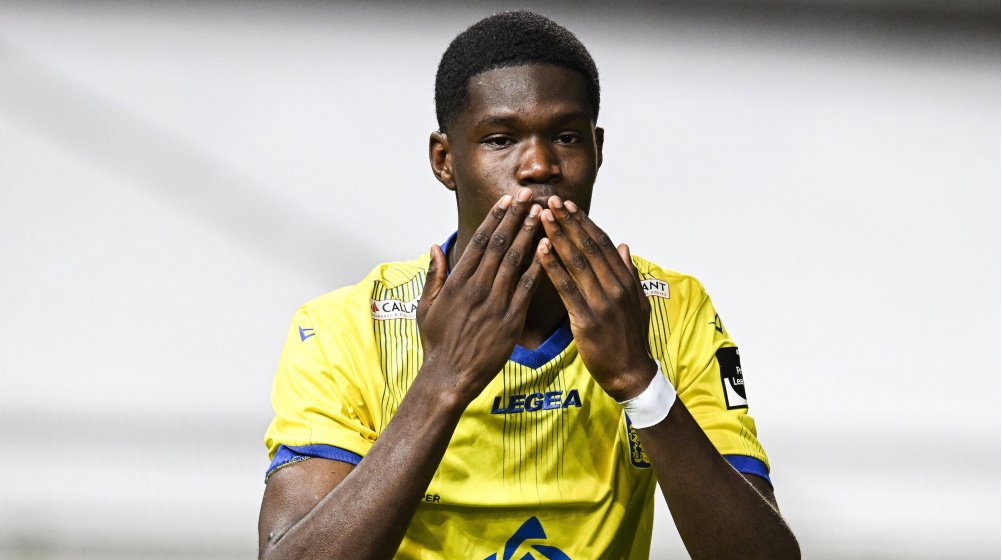 EllBretland's tweet image. Thierno Barry and Jake O&apos;Brien had some big battles in Belgium as Beveren and Molenbeek challenged for the second division title in 2022/23 🇧🇪⚽️

Facing each other four times, the striker scored in the second encounter on his way to 20 goals

O&apos;Brien&apos;s side though, won the league