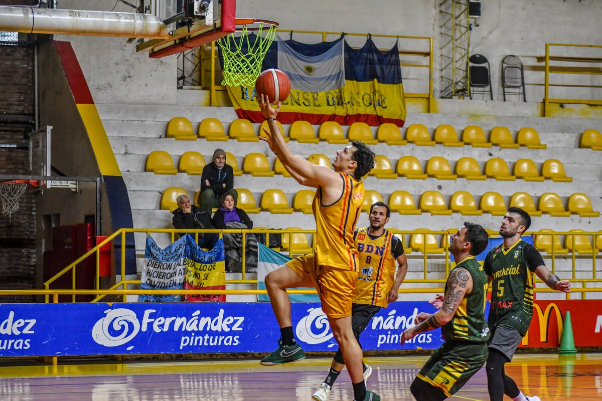 #Primera 🏀 | ✊ ¡Martes de amistoso en casa!
⠀⠀⠀⠀⠀⠀⠀⠀
➡ Ayer por la noche, el equipo se midió con Comercial en el Manu Ginóbili, para sumar minutos de juego antes del inicio de los Cuartos de Final.
⠀⠀⠀⠀⠀⠀⠀⠀
#VamosBahiense 🇹🇩