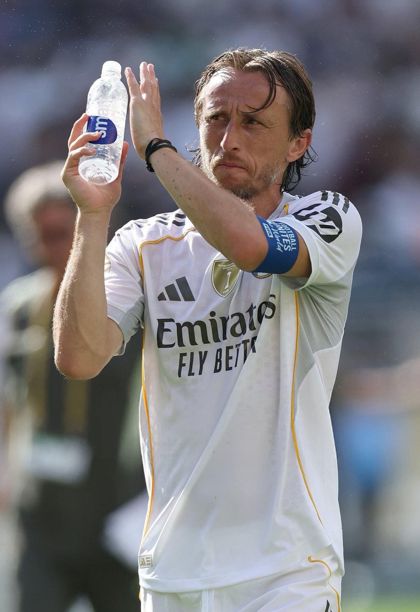 BetCorrect Nigeria (@betcorrectng) on Twitter photo 597 games played 
โฝ 43 goals
๐ฏ 88 assists
๐ 6x Champions League
๐ 5x Club World Cup (old format)
๐ 5x UEFA Super Cup
๐ 4x La Liga
๐ 5x Supercopa de Espaรฑa
๐ 2x Copa del Rey
๐ 1x Intercontinental Cup
๐ 1x Ballon d'Or
๐ Oldest player to:
โ Play for Real Madrid
โ Score 597 games played 
โฝ 43 goals
๐ฏ 88 assists
๐ 6x Champions League
๐ 5x Club World Cup (old format)
๐ 5x UEFA Super Cup
๐ 4x La Liga
๐ 5x Supercopa de Espaรฑa
๐ 2x Copa del Rey
๐ 1x Intercontinental Cup
๐ 1x Ballon d'Or
๐ Oldest player to:
โ Play for Real Madrid
โ Score