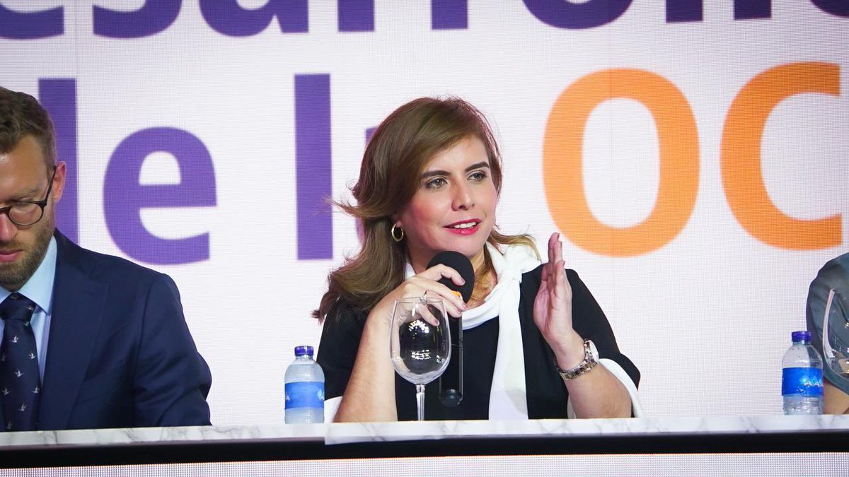 Alcaldía de Barranquilla (@alcaldiabquilla) on Twitter photo “Somos unos convencidos de que la IA generativa y la IA en general nos ofrecen grandes aprendizajes. Abrimos las vías para que nuestros estudiantes sean verdaderos ciudadanos digitales”, <a href="/pamars/">Paola Amar</a>, secretaria de educación de Barranquilla | #BAQmodoOCDE “Somos unos convencidos de que la IA generativa y la IA en general nos ofrecen grandes aprendizajes. Abrimos las vías para que nuestros estudiantes sean verdaderos ciudadanos digitales”, <a href="/pamars/">Paola Amar</a>, secretaria de educación de Barranquilla | #BAQmodoOCDE